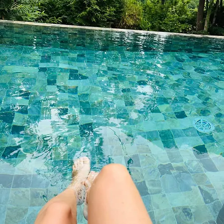 Nature & Douets - Aux Portes Du Mans - 5 Climatisees - Piscine A Debordement Et Terrain Arbore D'1 Hectare *