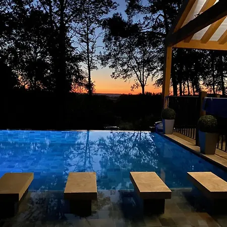 Villa Nature & Douets - Aux Portes Du Mans - 5 Climatisees - Piscine A Debordement Et Terrain Arbore D'1 Hectare La Chapelle-Saint-Aubin